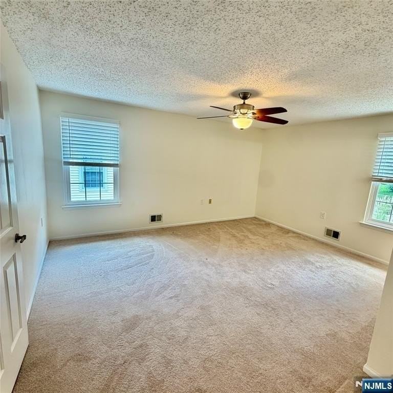 107 Pine Oak Blvd - Photo 5 of 9