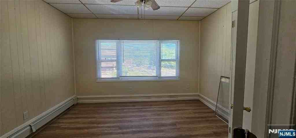 101 Kings Hwy #2ndFL - Photo 4 of 7