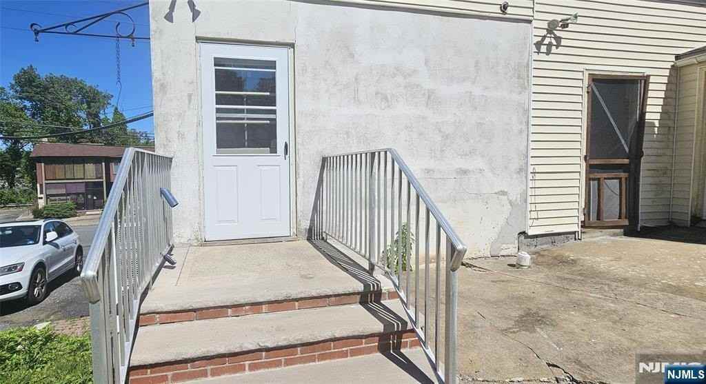 101 Kings Hwy #2ndFL - Photo 7 of 7