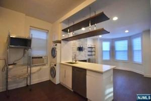featured image of 228 Maple St #2