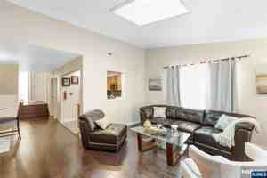 featured image of 6405 Liberty Ave #5J
