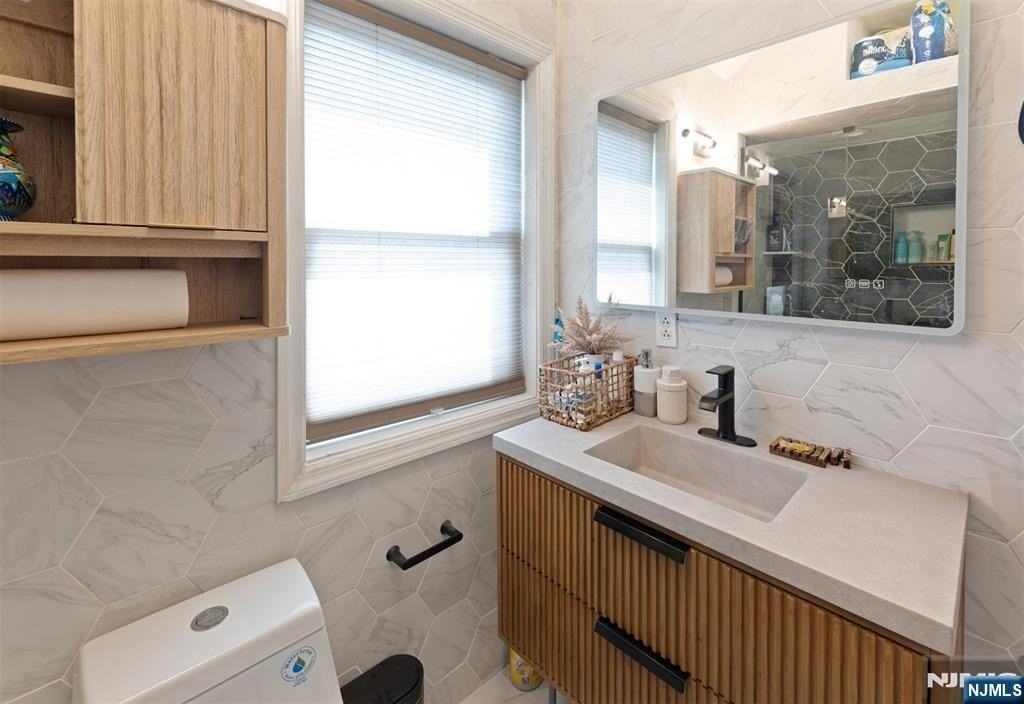 260 Custer Ave #2 - Photo 6 of 14