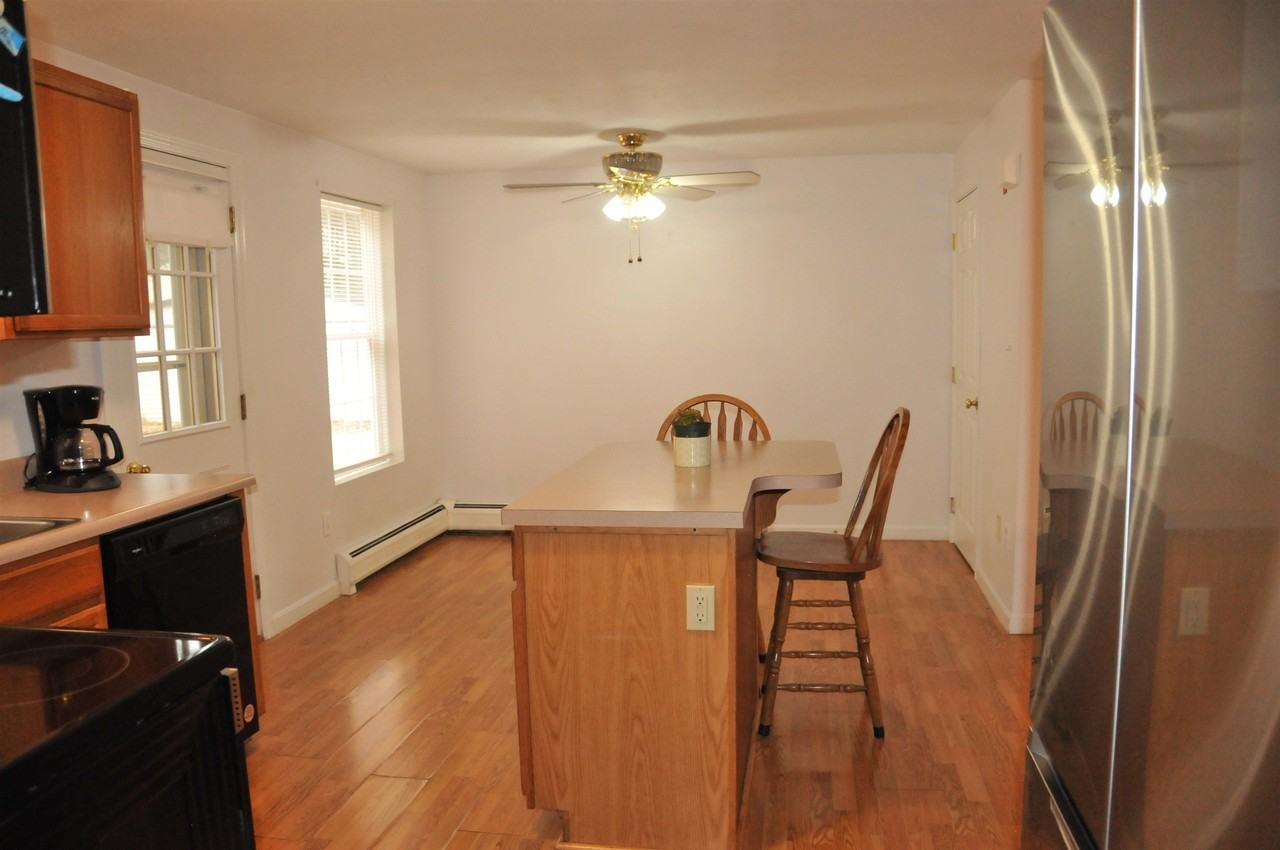147 Highrock Rd #A - Photo 6 of 26