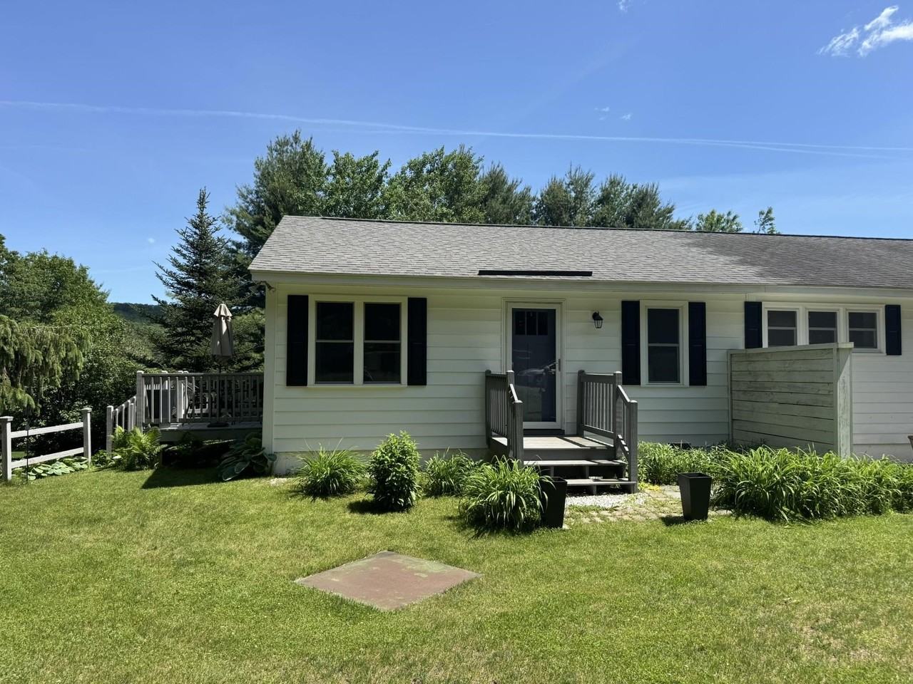56 Cemetery Rd - Photo 2 of 25