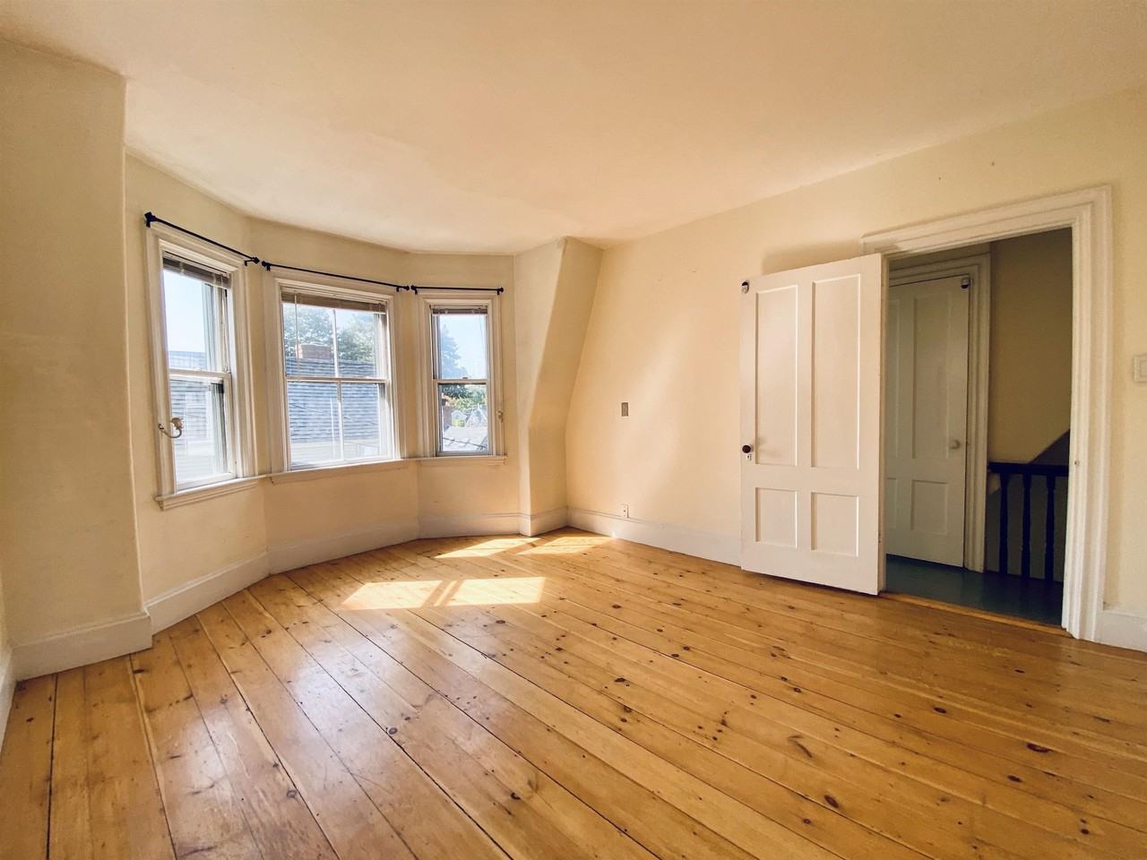 59 Manning St - Photo 3 of 17