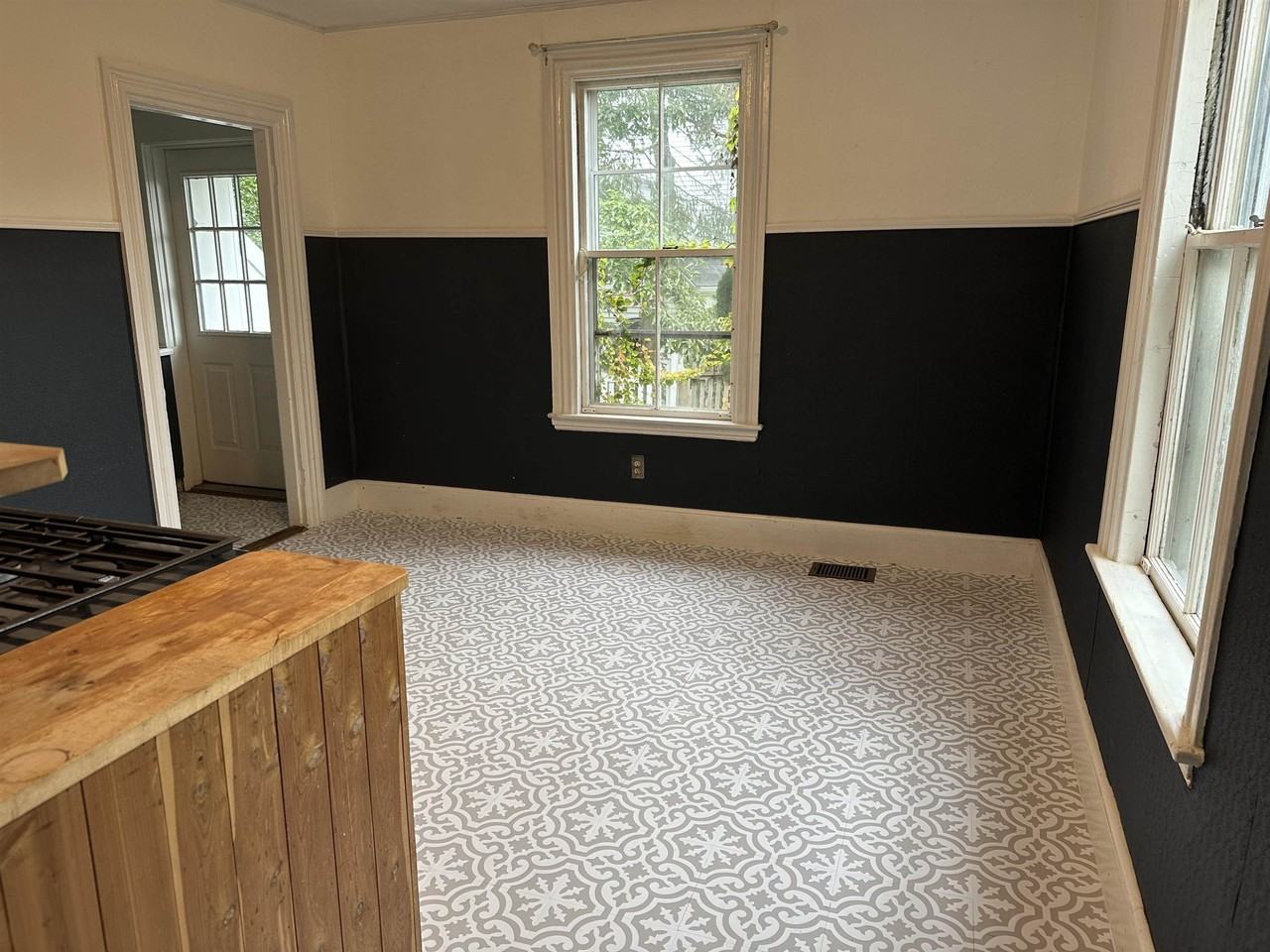 59 Manning St - Photo 7 of 17