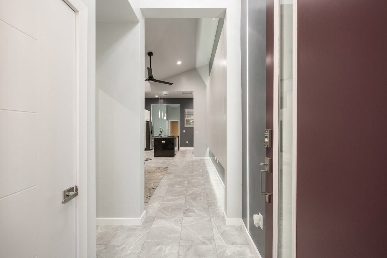 4359 Capistrano Ave #A - Photo 4 of 27