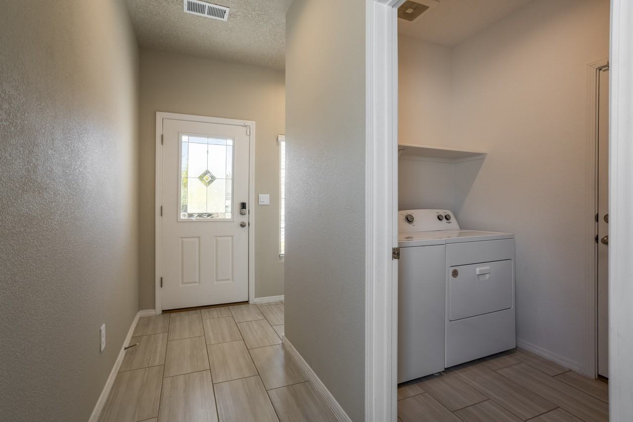 10717 Aspiration Ln Sw - Photo 3 of 11