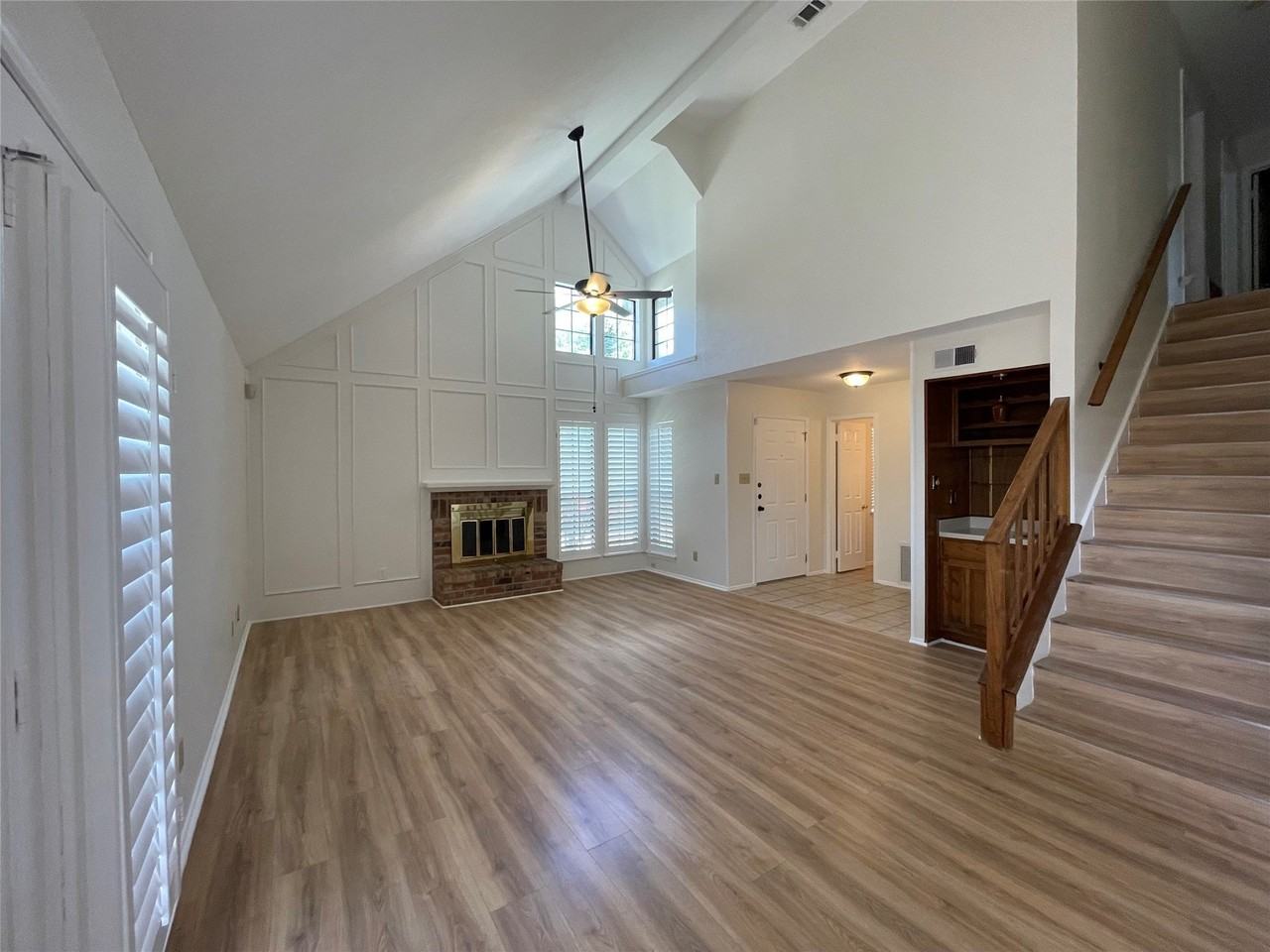 4400 Odessa Dr - Photo 5 of 18