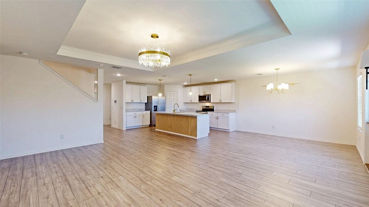 4536 Benham Dr - Photo 3 of 32
