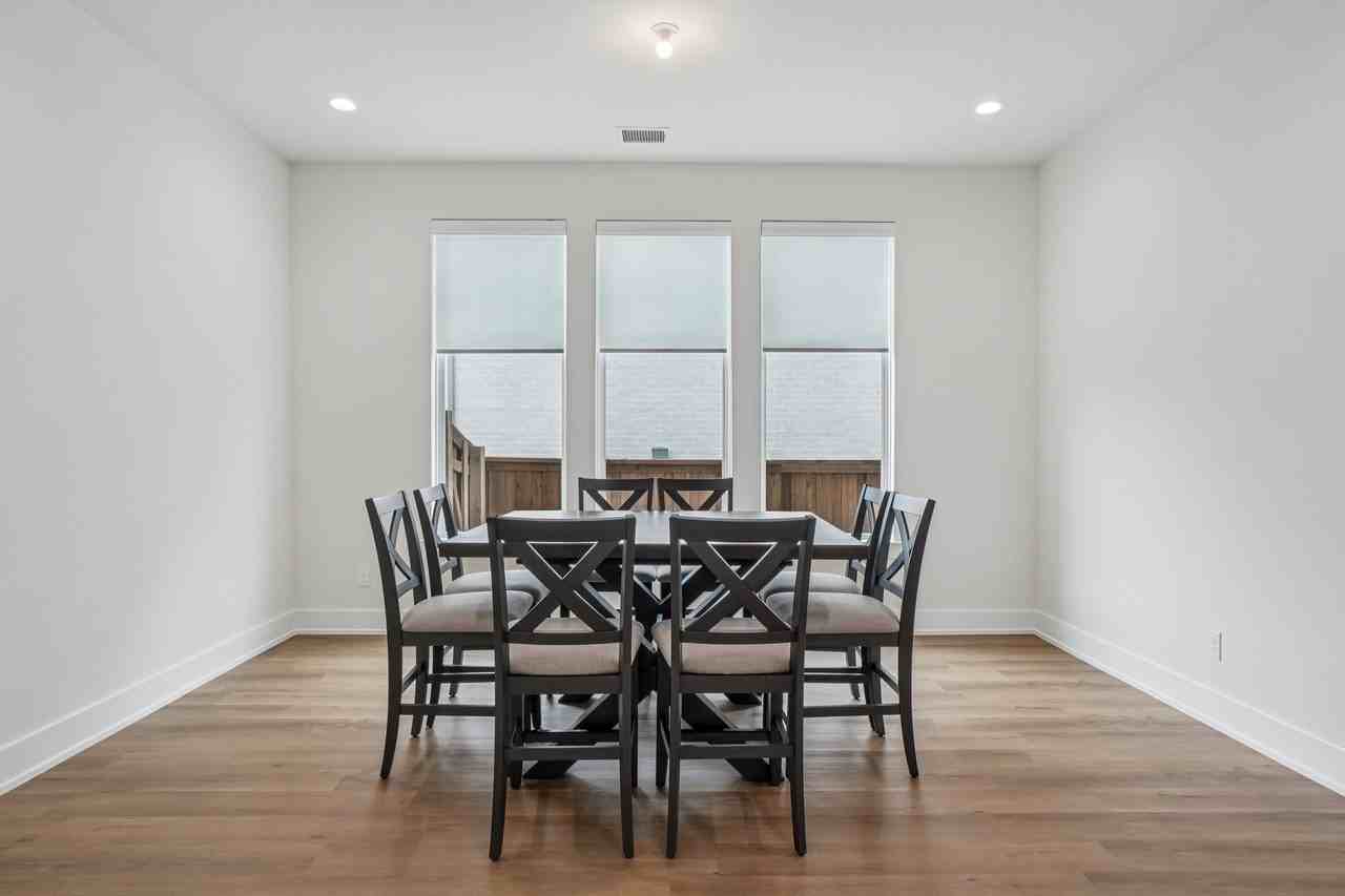 3960 Medio Creek Dr - Photo 5 of 25