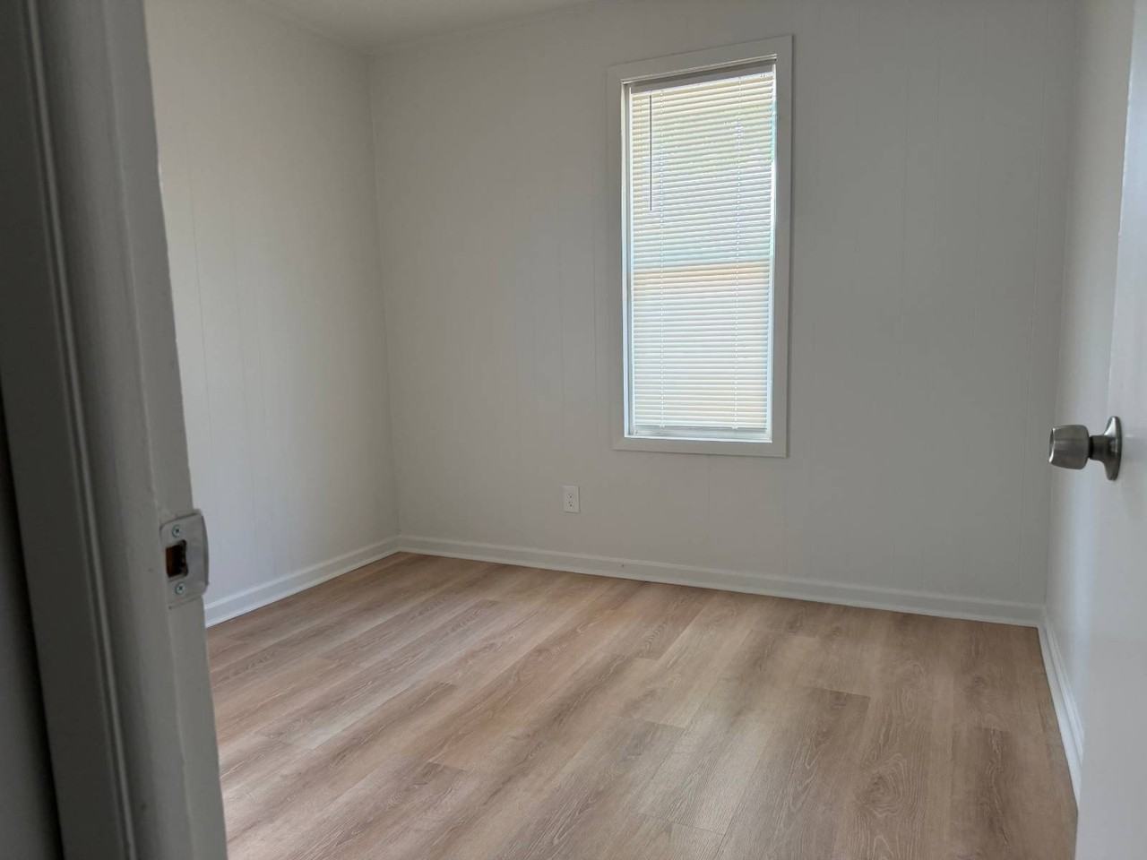 118 E Canal St #3 - Photo 3 of 8
