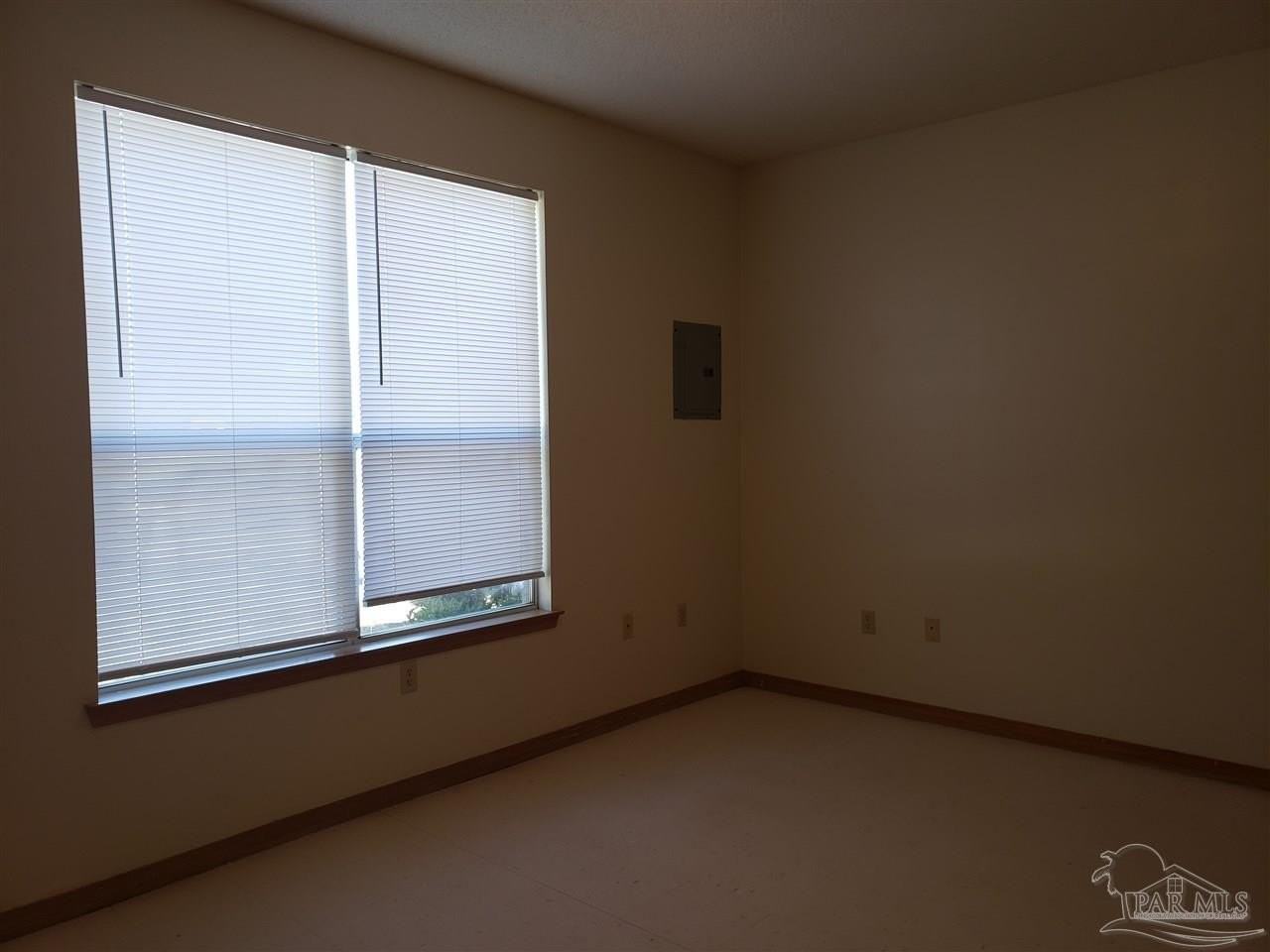 5020 Lillian Hwy #B - Photo 5 of 8