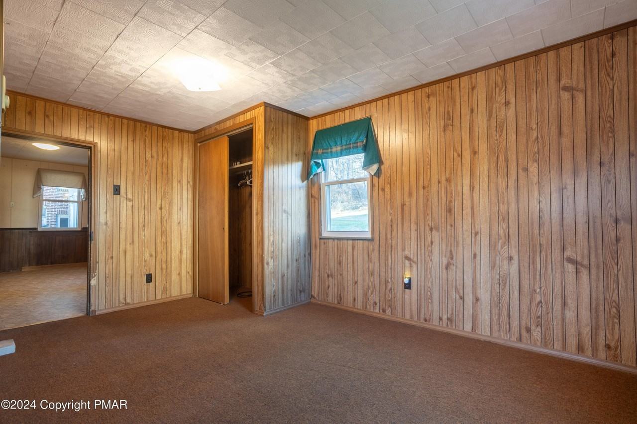 585 Kunkletown Rd - Photo 7 of 19