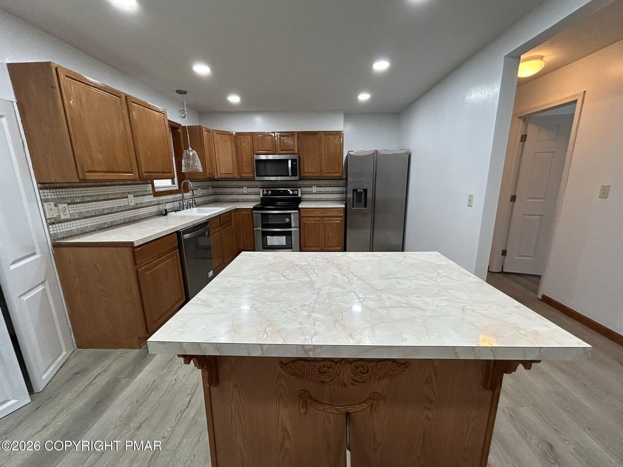 2193 Lake Dr - Photo 5 of 25