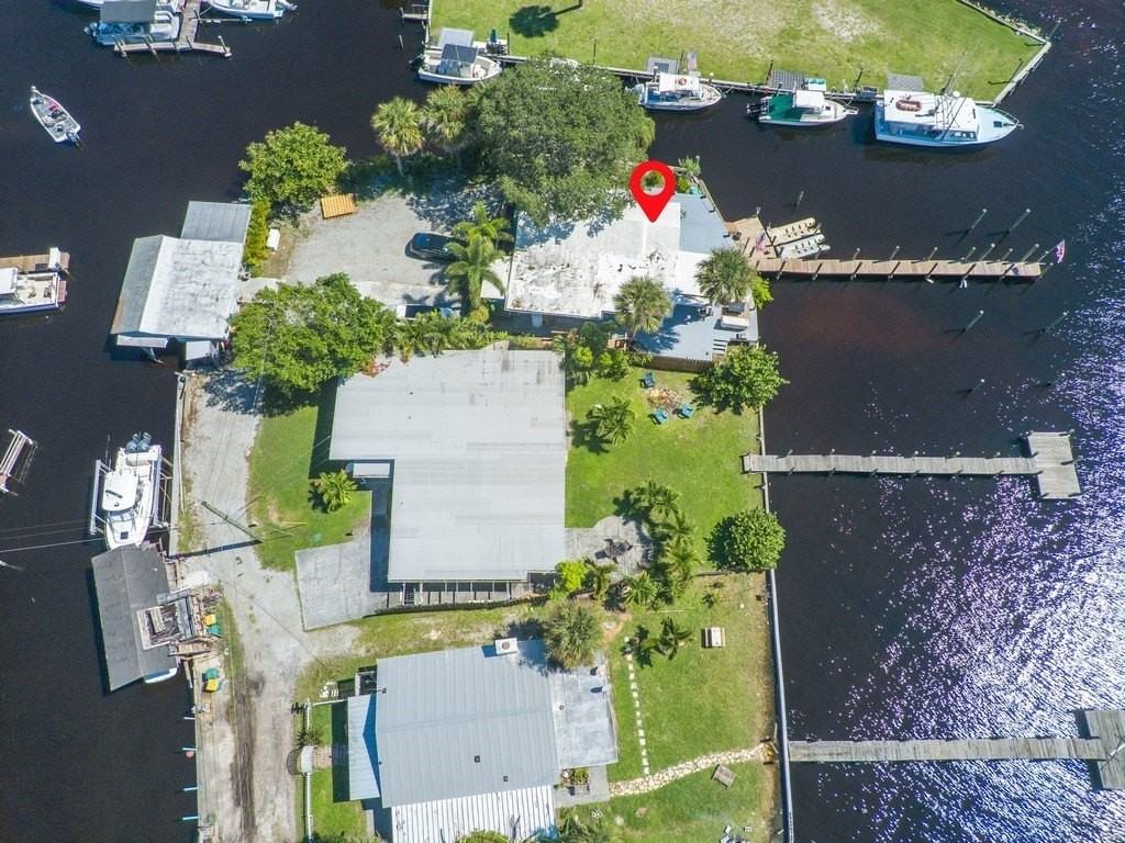 3965 Canal Dr - Photo 4 of 34