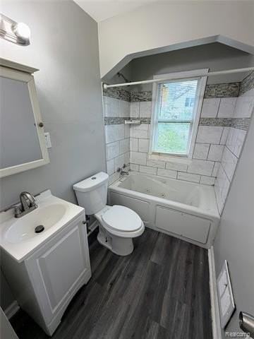 14903 Woodmont Ave - Photo 4 of 9