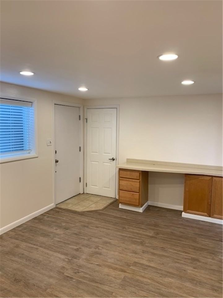 1892 S Edison St - Photo 5 of 19