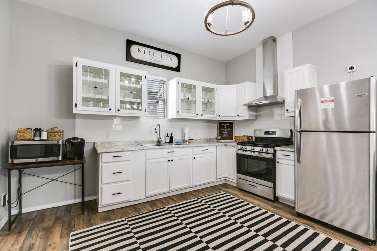 224 Bird St - Photo 4 of 29