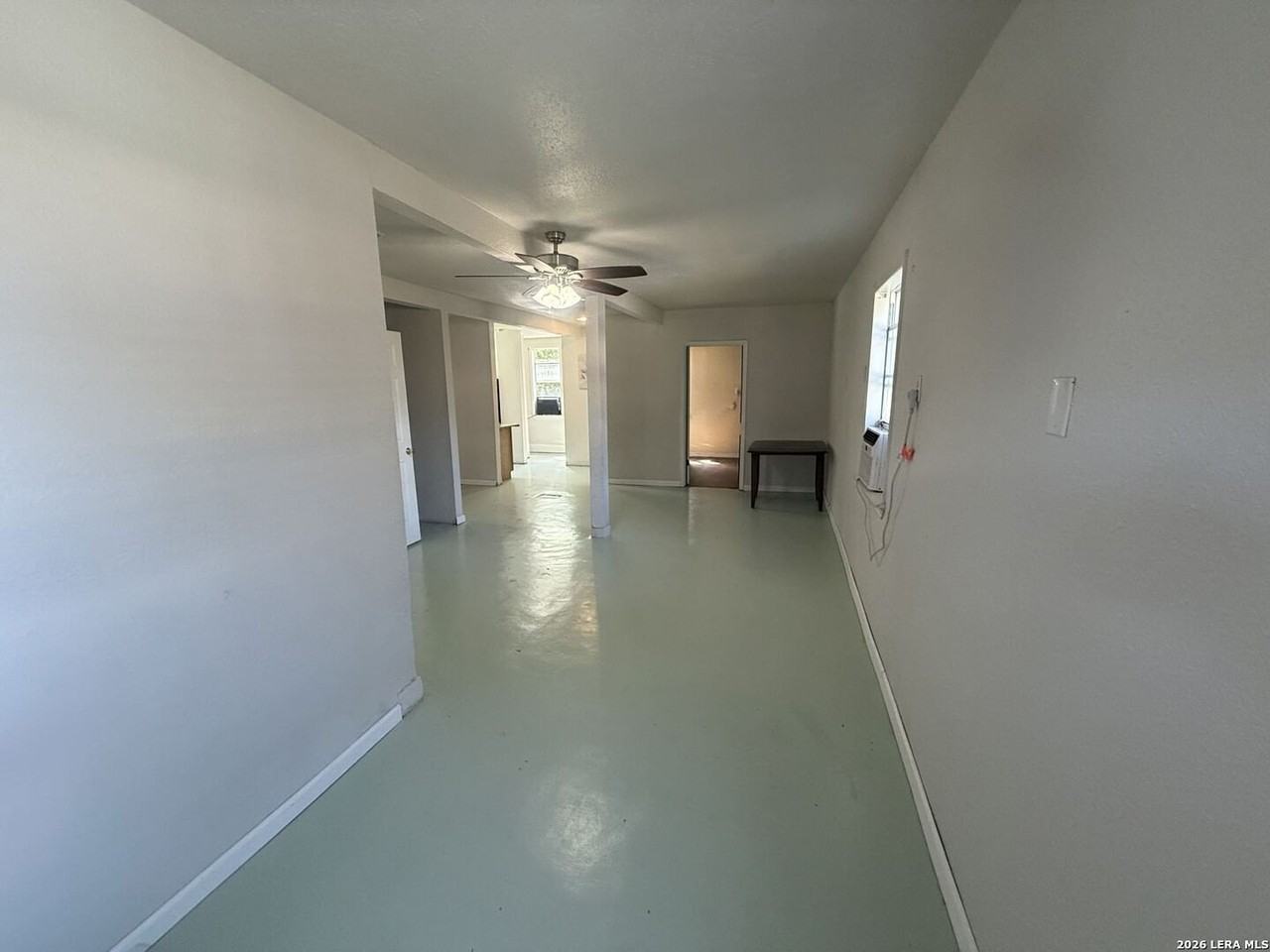 109 Bonham St #B - Photo 2 of 9