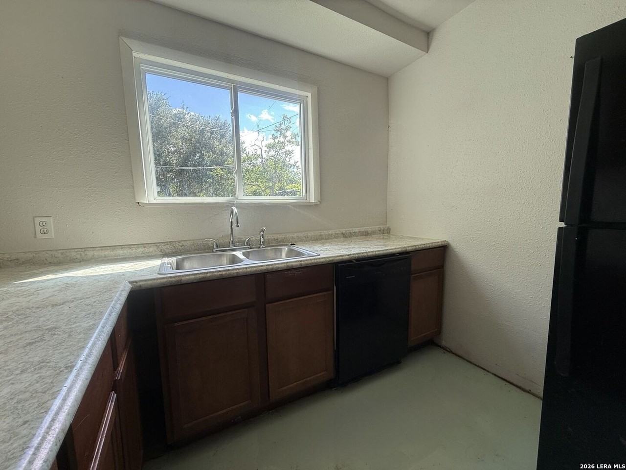 109 Bonham St #B - Photo 5 of 9