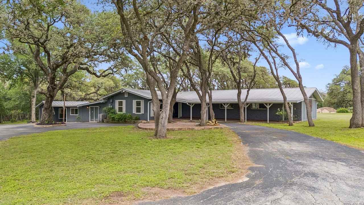 24818 House Mountain Rd - Photo 2 of 43