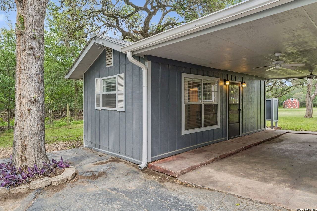 24818 House Mountain Rd - Photo 4 of 43