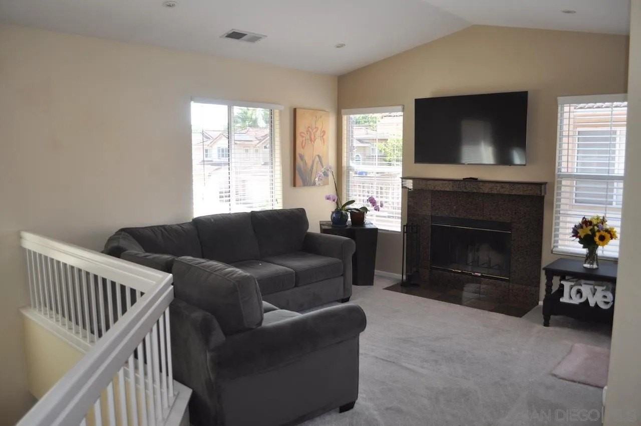 278 Brookview Ct - Photo 7 of 28