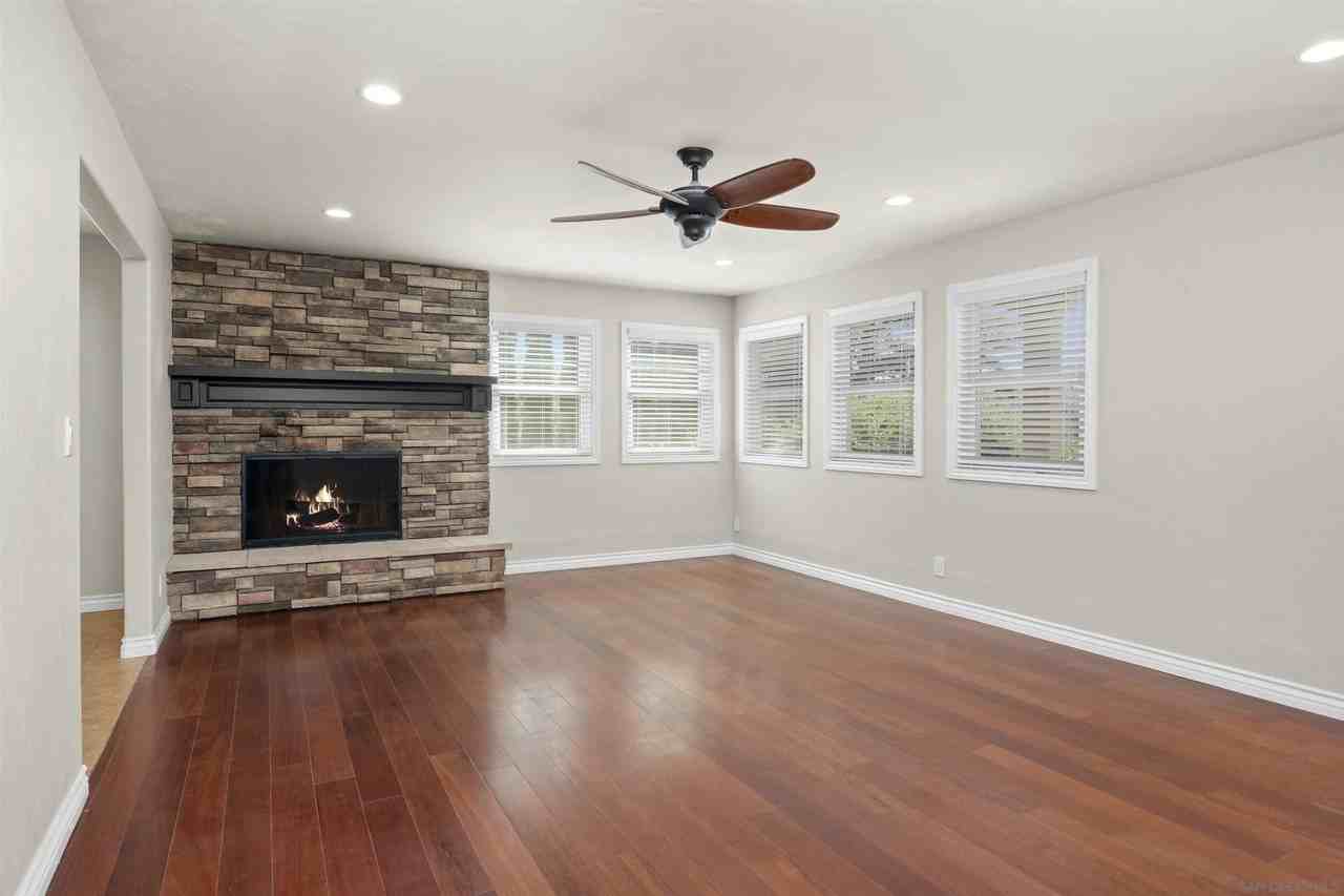 885 Eldorado Dr - Photo 5 of 47