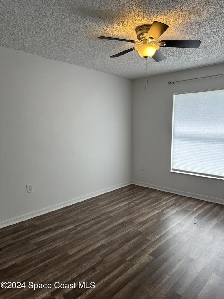 3127 Lowry Blvd Se - Photo 7 of 11