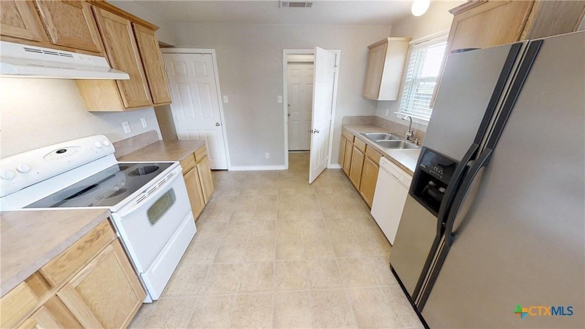 3408 Ida Dr - Photo 3 of 18