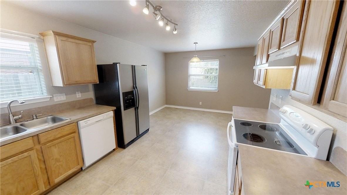 3408 Ida Dr - Photo 5 of 18