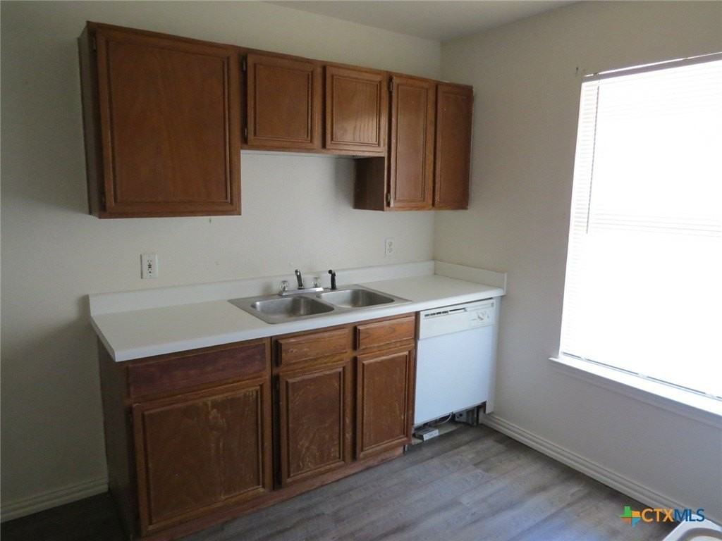 1602 Benttree Dr #D - Photo 5 of 13