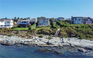 featured image of 249 Tuckerman Ave #5