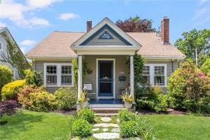 featured image of 141 Coggeshall Ave