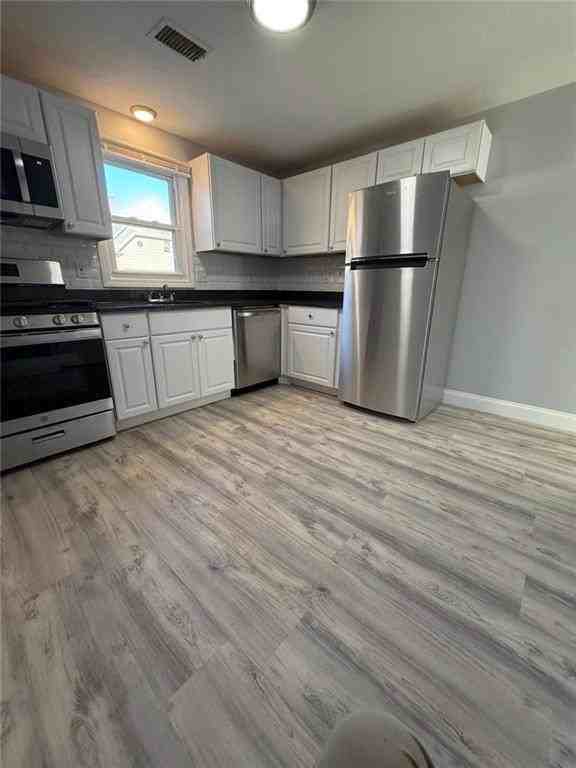 14 Saratoga Ave #5 - Photo 3 of 12
