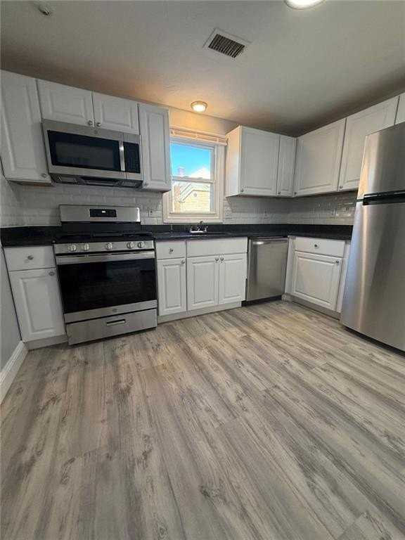 14 Saratoga Ave #5 - Photo 6 of 12
