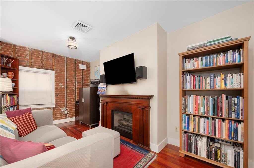 407 Broadway #2 - Photo 4 of 16