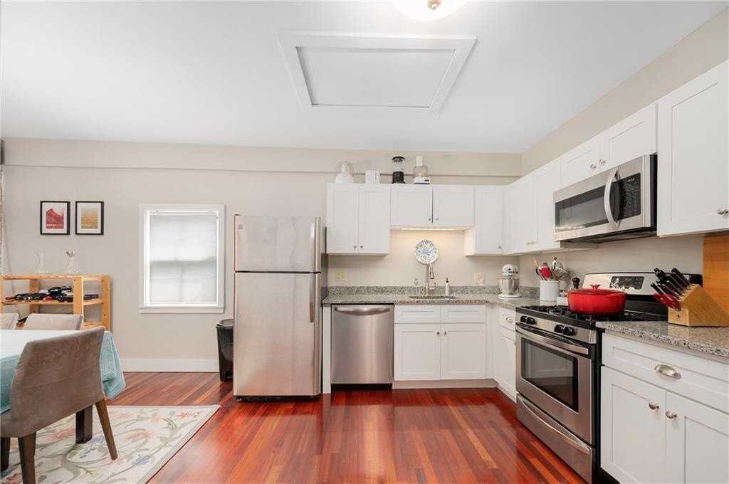 407 Broadway #2 - Photo 6 of 16