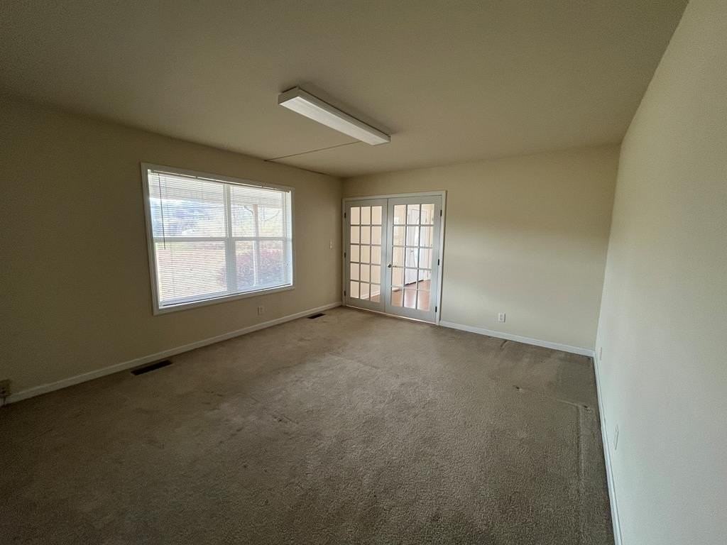 19045 Stone Mountain Rd - Photo 6 of 17