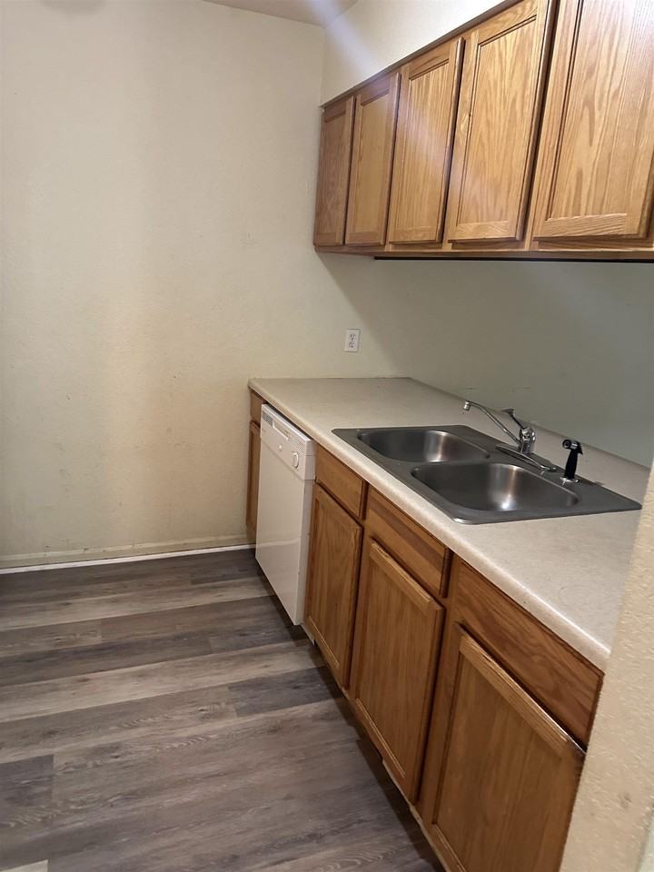 317 Mabry St #313 - Photo 6 of 9