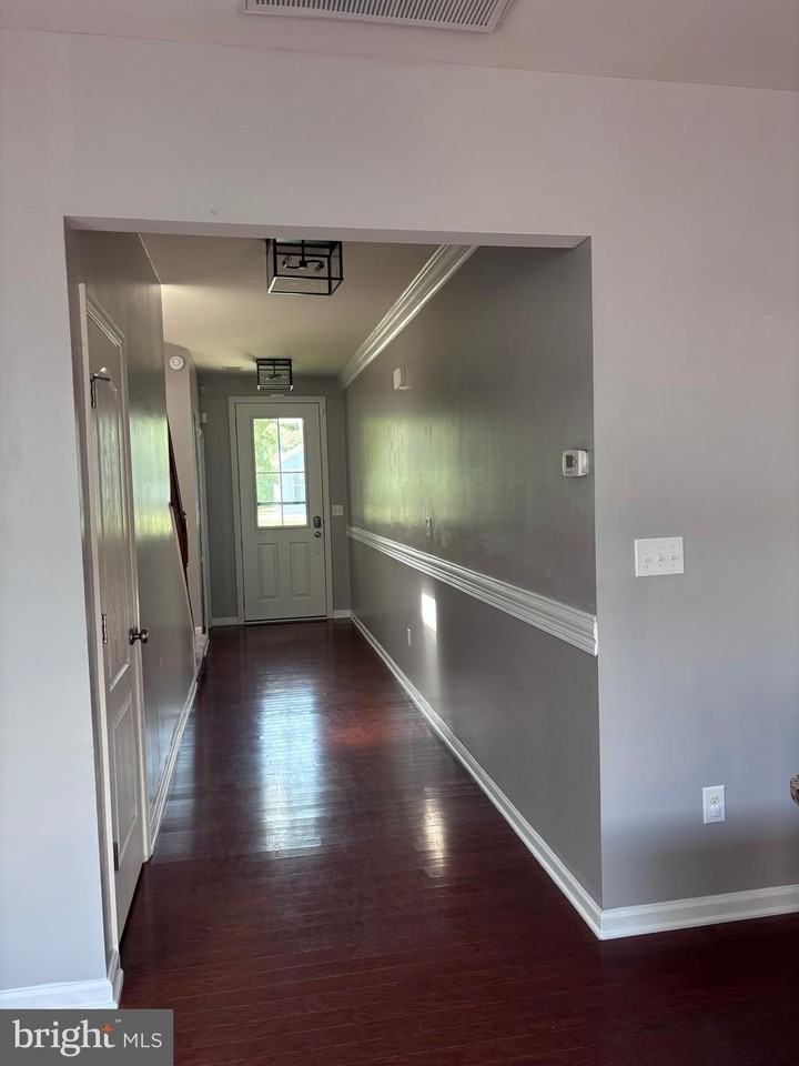 33339 Lone Cedar Lndg - Photo 2 of 22
