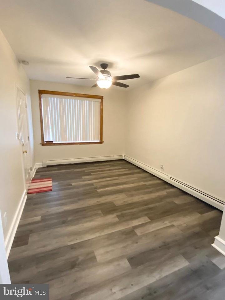 442 Folcroft St #A - Photo 3 of 17