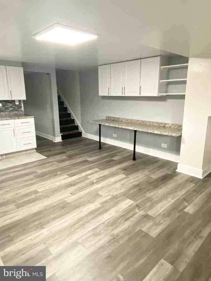 442 Folcroft St #A - Photo 7 of 17