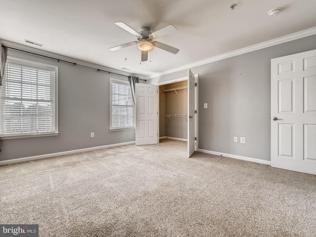 604 S Glover St - Photo 4 of 8
