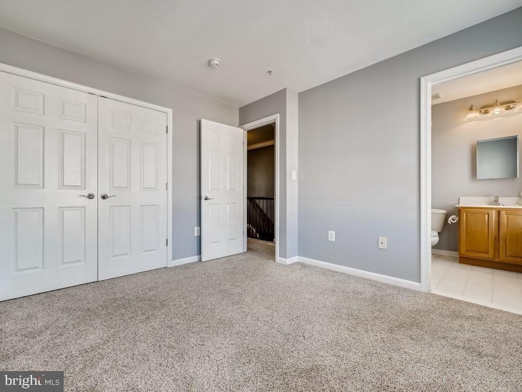 604 S Glover St - Photo 6 of 8