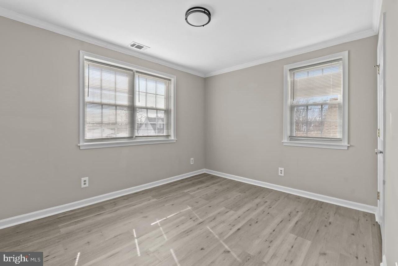 2528 Wendover Rd #B - Photo 5 of 22