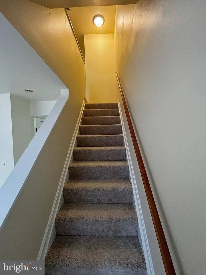 4628 Warren Tree Way - Photo 3 of 7