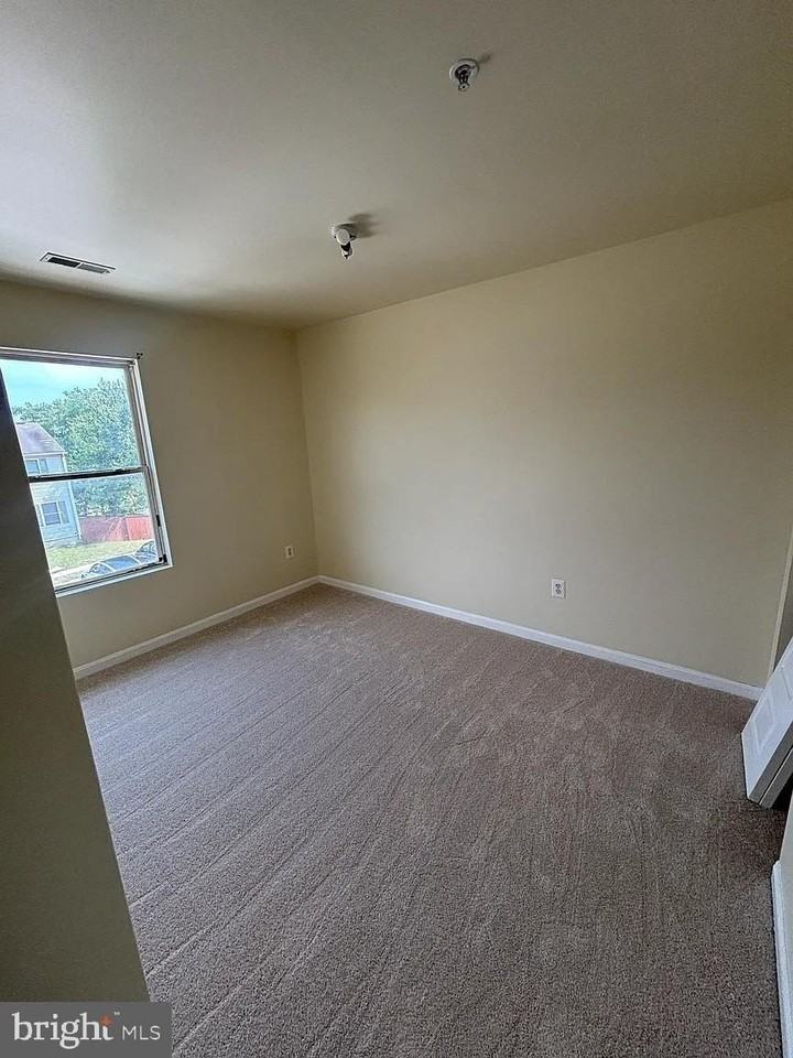 4628 Warren Tree Way - Photo 7 of 7