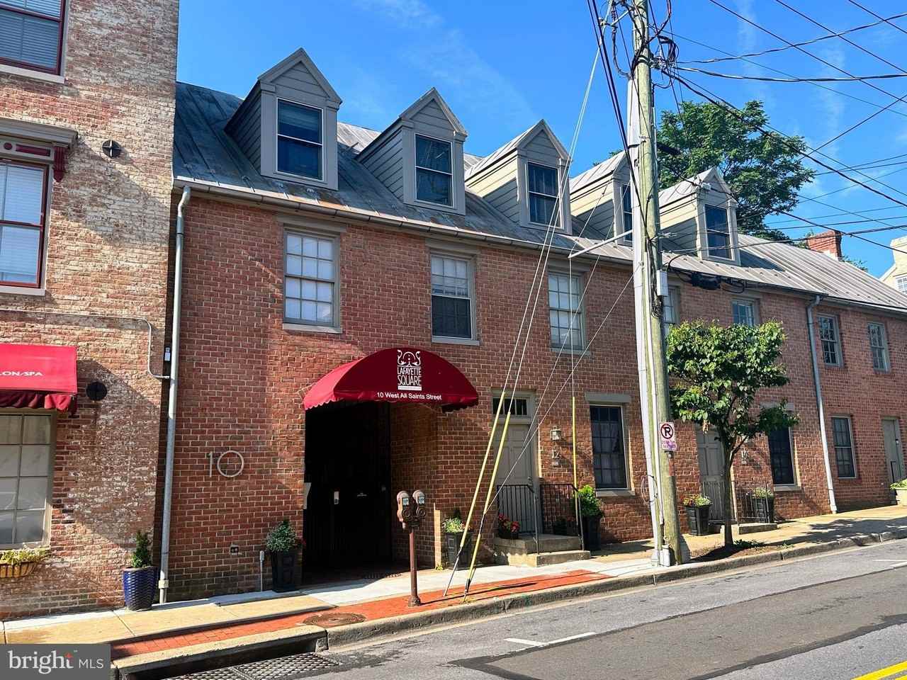 10 W All Saints St #209